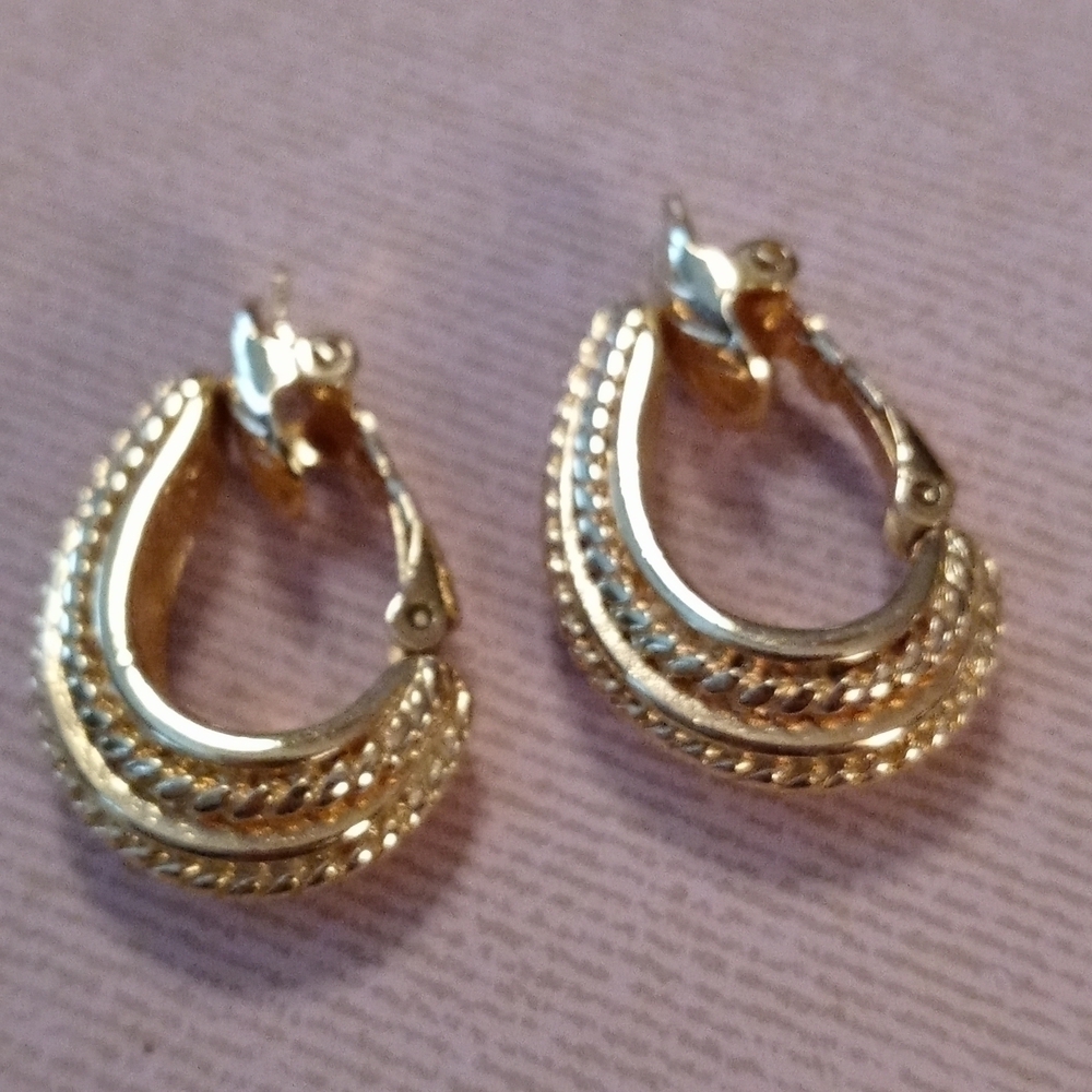 Gold tone clip-on costume jewelry earrings vintage